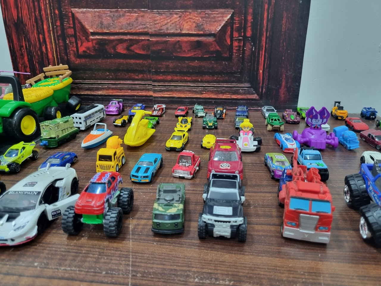 السلام عليكم ورحمة الله وبركاته 
وصلت بضاعة جديد بيه العاب ومجسمات بكوالتي عالية هاي صور لبعض البضاعة وان شاء الله بليل انشر بالتفصيل للبيع


**إذا كنت صاحب هذا الإعلان وتريد حذفه لأي سبب، رجاءا أرسل رسالة إلى الدعم الفني**