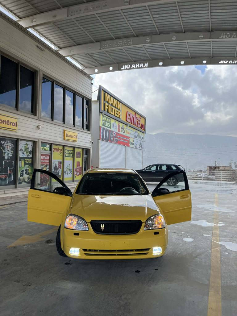 ئۆپترا مۆدیل ٢٠١٢ 
ڕه قه م و سه نه ونی جنوب
سوکان ڤۆلیۆم 
جامو ئاوێنە کارەبا ئاوێنە هیتەر بێ مەسرەف بێ تەقەو ڕەقە هایدرۆلیکی گێڕو مەکینەی تازە گۆڕاوە چوار تایه ی تازه ییه 
پێش و دوای تازه داگیراوه 
سه یاره که تا بلی بی مه سره ف و بی کێشه یه زۆر جوان و پاکه

***********
*********** حلبجة, السليمانية
