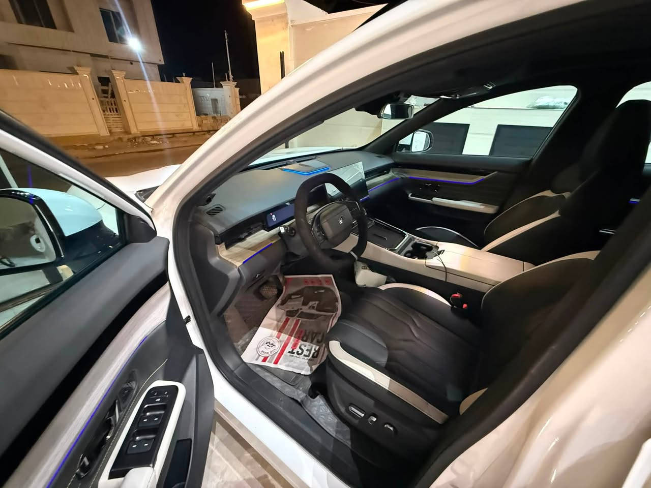 السلام عليكم
للبيع جيتور L6
الموديل 2024
ماشيه 15000
بانوراما
كشنات حار وبارد وكهرباء وخزن ميموري
فول كامرات من كل الاتجاهات 540
بعدها بضمان الشركة
كفاله عامه مابيها لاطخه ولاشخط سياره نظيفه كلشش
السيارة فول مواصفات الجام  عليه عازل حراري ونانو سيراميك
رقم بغداد وباسمي
***********
هذا رقمي
