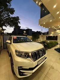تيوتا لاندكروز برادو Vx 2023  ماشيه 3590 كيلو متر   السياره رقم اربيل ...
