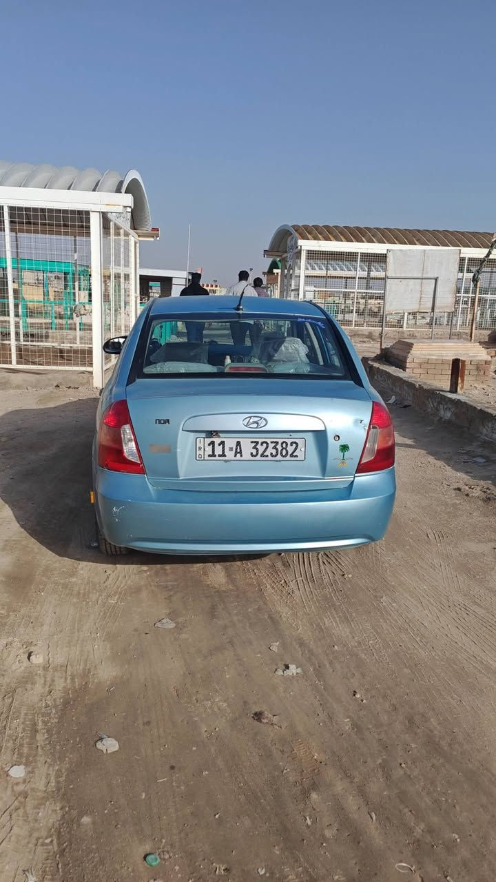 سلام عليكم عدي اكسنت للبيع سياره بيه قماره مكصوصه ومصبوغه عام سياره كامله ع اخر حبايه نقص بس تبريد لا كلك غاز ولا شي تبريد عاطل محرك كير نضامف كلش شلعه ومعدل فول مجموعه مامبيه اي نقص تخم تاير جديد صدر جديد ترايك وين ميعجبك لايت زنون كهربائيات كله شغاله سياره مابيه اي نقص كامله من كلشي كبل الشارع  داخله جديد عارضه 71 وبيه مجال اخوان مو شراي ليخابرني ويكسر بيه رجاء ولحد يعلق بكيفه يكسر بيه اني ابيع بل سعر ليعجبني وسوك كلشي بي *********** مكاني بغداد الزعفرانيه
