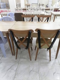 ميوز • كراسي • طاولة سفرة