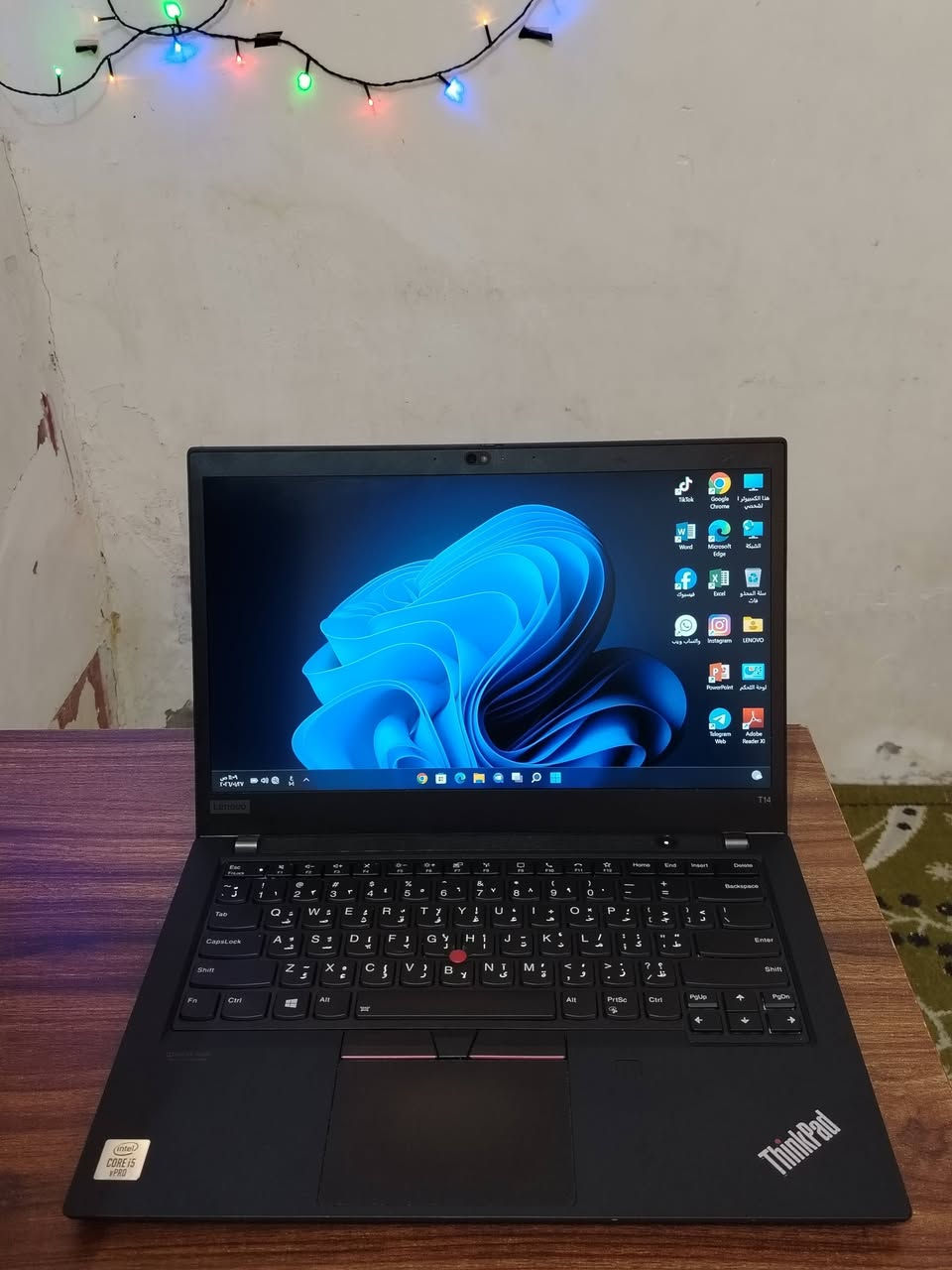 السلام عليكم لابتوب LENOVO جيل عاشر و رام 16 للبيع .
اللابتوب جدا نضيف وادائة قوي ومواصفاته جدا عالية يفيد الي عنده دراسة او العاب او تصميم او غيرها من الاستعمالات.
المواصفات :
المعالج intel cori 5
الجيل : العاشر
كرت الشاشة : intel UHD GRAPHICS 8GB
الرام :  16GB DDR4 
الذاكرة ( الهارد ) : SSD 256 GB M.2
الشاشة : حجم 14.3 دقتها و الالوان جدا واضحه وتشغل 4K وتكون ضد التوهج ips فدشي كلش راقي.

المميزات:
رام 16 مو 8 فدشي كلش مرتب
غالق كاميرا
اللابتوب جيل حديث ومناسب لاغلب الاستعمالات 
منصب عليه وندوز 11 برو مفعل مدى الحياة.
منصب عليه اوفس مفعل مدى الحياة .
كيبورد ميكانيكي عربي انكليزي ليزري.
كامرة امامية جدا واضحه .
سماعات ستيريو بجانب الى الكيبورد.
بطارية اللابتوب ليثيوم تطول وياك بالاستعمال المكثف اقل شي 4 ساعات
المنافذ :
منفذ التايب سي للشحن
منفذ التايب سي للبيانات
منفذ HDMI
منافذ USB ومنفذ Aux
وغيرهن بعد .

الملحقات :
ملحقاتها كله كاملة وجديدة غير مستخدمة لان ماصارلي فترة بسيطة جدا من اخذته..
شاحنة اللابتوب اصلية مختومة من شركة اللابتوب. 
جنطة اللابتوب ماركة اصلية وبعدهي جديدة مامستعمله ابدا.

اللابتوب كلش نضيف ومواصفاته قوية ومحترمه وتصميمه سوبر سلم ومرتب .
ومابي أي نقص كيبورد سماعات انترنت شاشة كامرة كله شغال وممتاز ومابي اي نقص من اي ناحية.

السعر : 325 الف وبي مجال قليل .
مكاني النجف 
واليريده توصيل هم موجود ان شاء الله

***********

(لابتوب لينوفو جيل حديث حسابة لابتوبات للبيع النجف بغداد الموصل البصرة)
