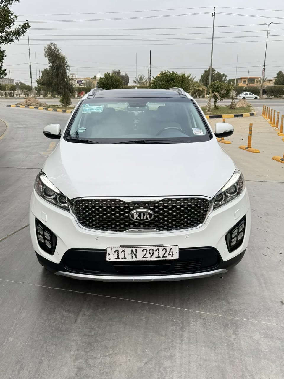 السلام عليكم سورنتو 2018 كويتي فول موصفات 
رقم بغداد سنويه بسمي مكفولة كفاله عامه جديده 
بيه بارد بسيط موضح بلسونار سياره ماشيه 87الفKM
مكينه 6سلندر مامفتوحه كير مامفتوح على وضع شركه
بصمه بيبيان بصمه تشغيل بنوراما جنطه كهربائيه كرسي كهرباء شاشه كامره حساس خلفي امامي زراك لايت لد امامي خلفي ويل كروم تبريد 3قطع ثلج ❄️ 
7راكب السعر 225 مجال بسيط جدا ***********
مكان السياره كربلاء
