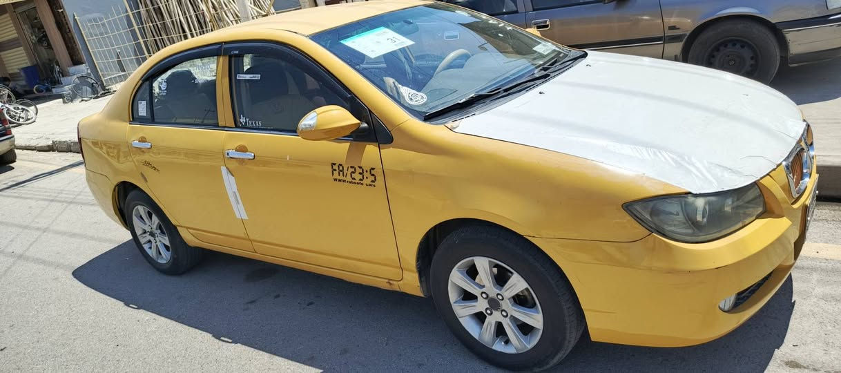 ليفان للبيع ٦٢٠ موديل ٢٠١١  رقم بغداد
شرط التحويل مكان السيارة الموصل الايسر 
فقط باب السايق مبدل  محرك وكير كورلا
السعر ٤٢ وبي مجال بسيط
للاتصال ***********/ ***********
