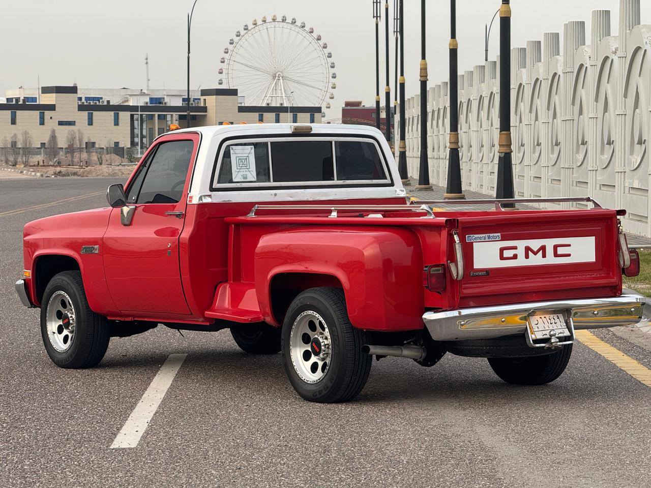 بيكب شفر تعمير كله جديد
السعر 100 ورقة وبي مجال
رقم بصره مكينه 350 كير 700 
السياره اي نقص مابيها وتجي وشوف بعينك 
رقم بصرة تحويل مباشر
مكان السيارة البصره ابي الخصيب
للاستفسار ***********
