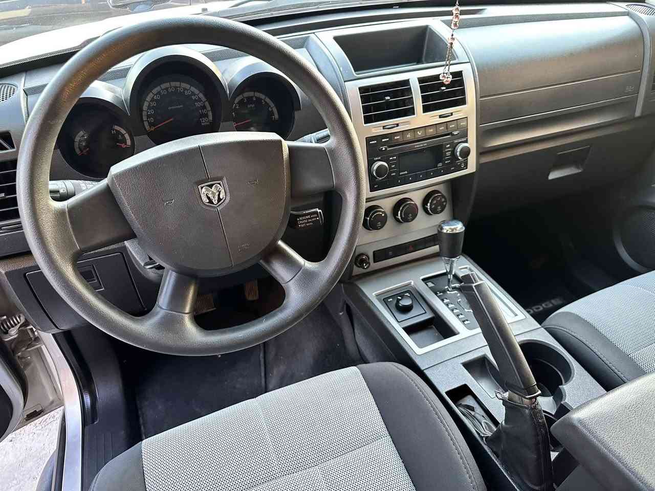 للبيع

دوج نيترو  2008 كلين جديييدة

لون رصاصي

سويچ سنتر

موديل 2008 

محرك 3700 

كير محرك وصدر جديييدات تخبل السيارة 

ماشية 80 الف 

للاستفسار الاتصال على 

***********

***********
