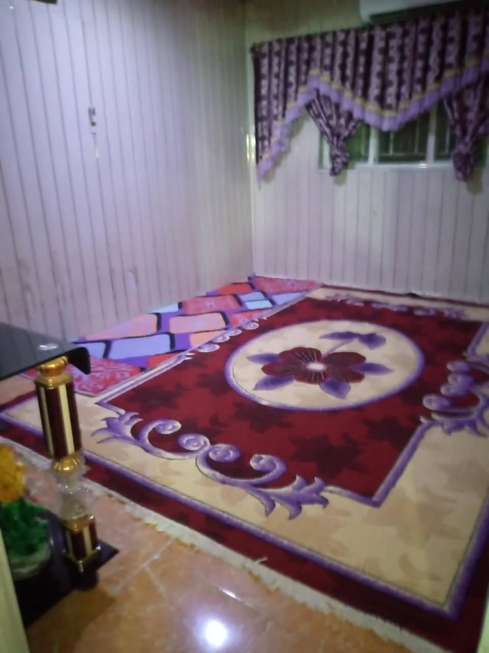 بيت بحي الرحمه الأول قرب العلوه القديمة طابقين سعر ٤٠ بي مجال
تصل ع رقم ***********
