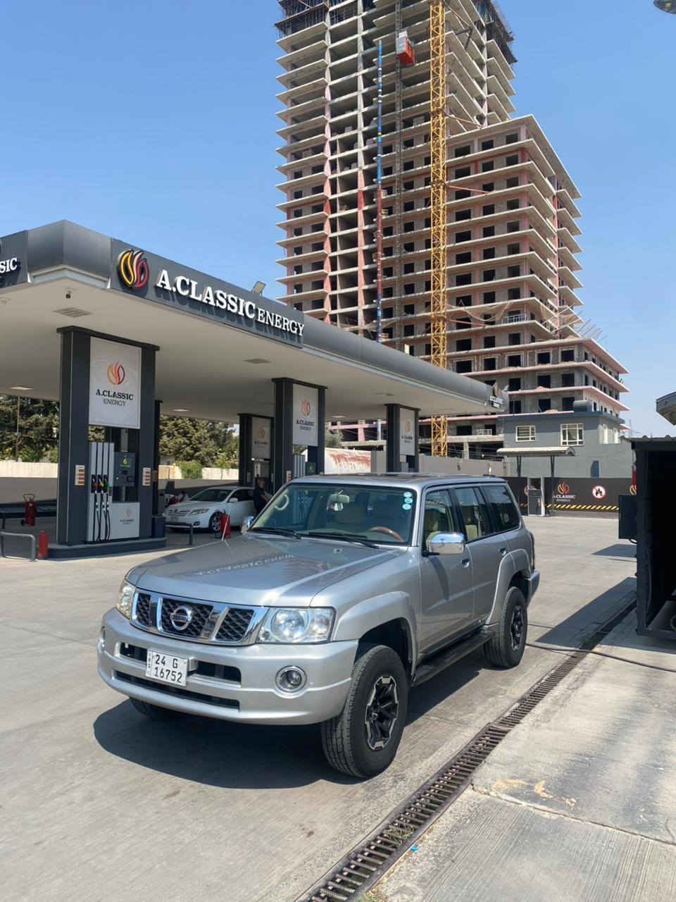 نيسان باترول سوبر سفاري 2009 رقم دهوك بأسمي السياره فيها منظومة غاز و مركب عليها مروحه كهربائيه مرسيدس + عدسات لايت مزوده بأغراض صيد لوي و دبل استرالي +ثلاجه دومتك +تانكي استرالي +ماطور هواء + لدات جانبيه +ويلات حديث +تخم تاير جديد +دبل بطاريه +قاطع خلفي +مايك تحدث مال جهاز لا سلكي + الكشن الخلفي يحتوي على صندوق للاغراض السياره بيها صبغ الجاملغ الامامي صبغ الايسر و ربع البنيد بدون دواخل السعر 250$ العنوان بغداد قرب سيطرة اللج *********** “. ***********
