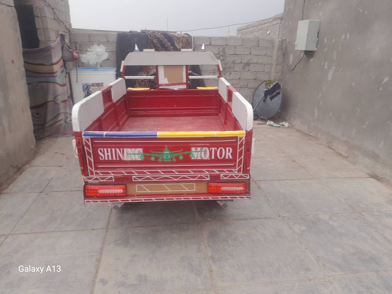 سلام عليكم ستوته للبيع موديل 2014 ستوته مصبوقه عام سعر مليون و200 وبيها مجال مكانها ديوانيه عفك ***********
