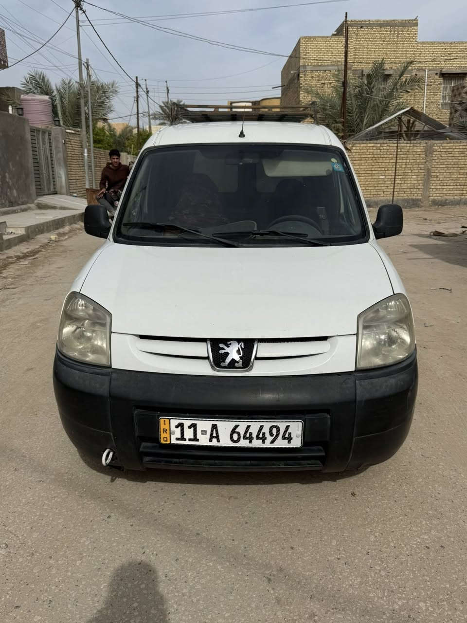 بيجو بارتنر
بيجو بارتنر 2012 
مكفوله بدون ضربه او صبغ 
فقط الي واضح بالصوره 
محرك - كير - ممتاز 
السياره على وضع الشركه ما ملعوب بيها 
تبريد عباره عن ثلاجه جدا قوي التبريد 
رقم بغداد دولي ب اسمي سنويه لل 2031 
شغل واطلع وين ميعجبك جاهزه 
السعر 62 
مكان بابل 
***********
