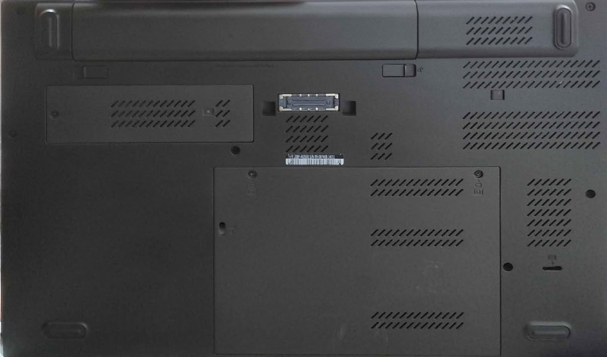 السلام عليكم..
عندي حاسبة للبيع .. Lenovo موديل thinkpad ..
كيبورد انكليزي تكدر تربطة بكيبورد خارجي المواصفات موجودة كدامك بالصور ..
وياها جنطة وماوس وشاحنة اصلية ..
منافذ خارجية كاملات ..وتستقبل رام واقراص ..
ويندوز 10 
الحاسبة Cori 5 
معالج وهارد قابلات للتطوير 
خدمات الأوفيس مدى الحياة 
نظيفة ما مفتوحة نهائيا ..
سعرها 250 الف 
قابل للتفاوض
اذا تريد تشتري راسلني  
واتساب *********** الرطبة, الأنبار
