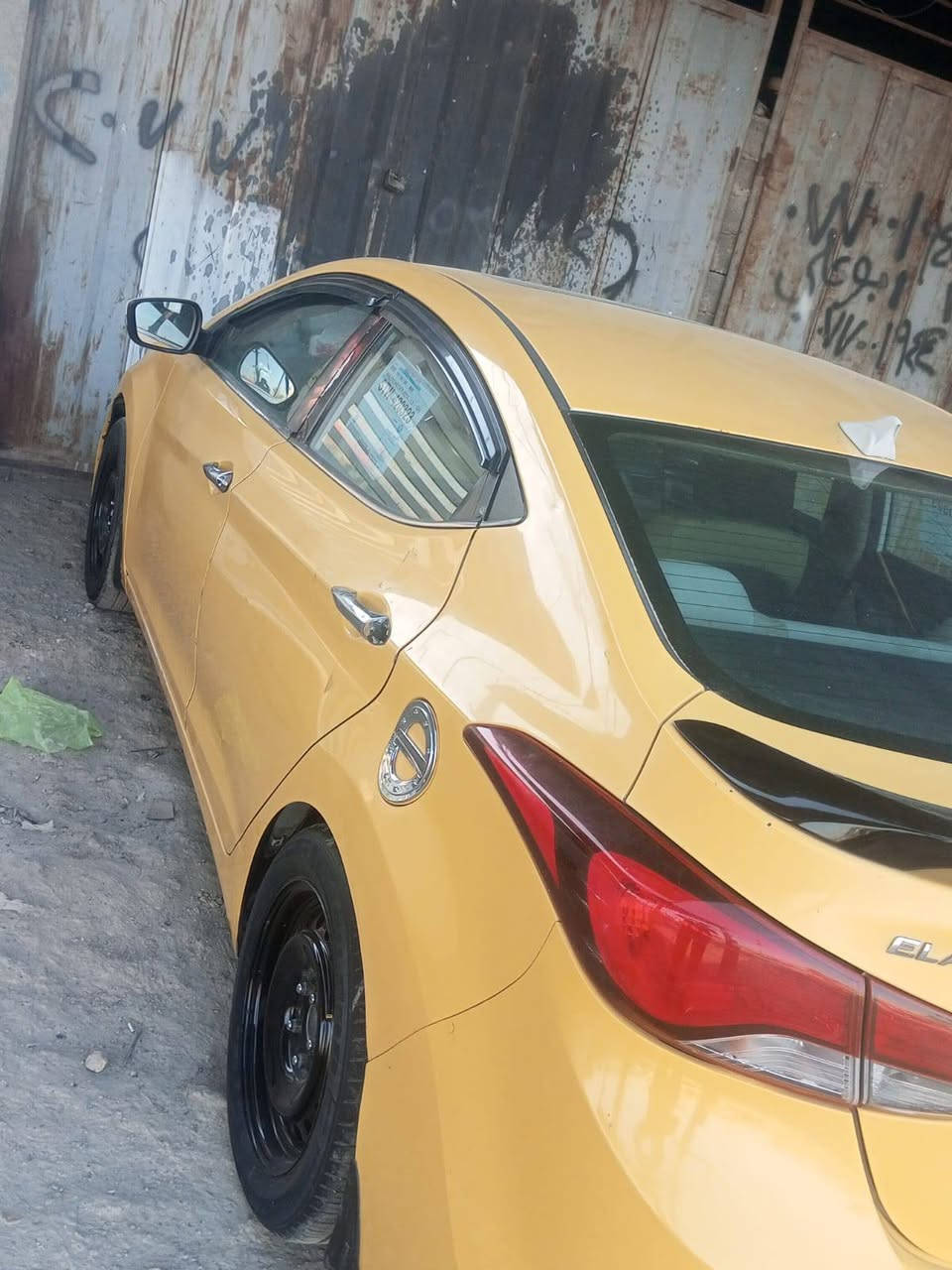 سلام عليكم النترا 15خليجي فول موصفات.بيها دحجه بل جاملق الكدام .ومصلح نفسه .شاشه االجبيره فول .تبريد عوزه غاز .تخم تاير .مكينه دوش 2000..كير AT..اترايك وين ميعجبك..سياره مال شغل ..مطلوبه 100الف .تنزل من سعرها .بغداد مدينه الصدر ***********
