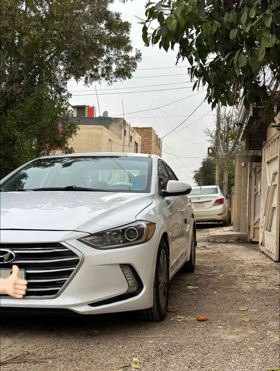 السلام عليكم من رخصة الادمن النترا موديل ٢٠١٨ امريكي رقم بابل تحويل جديد السياره خير من الله مكينه كير حداديه تخم تاير باتري جديد ماشيه ١٤١ مواصفاتها نص فول رادار شاشه كامره دواره  ويا كب ثلاث انظمه قياده حادثه ثلاث قطع ونص بنيد وجاملغ جهة السياق والباب ونص الباب الخلفيه ونص التكمه مصبوغ نفس الجهة حادثها من امريكا عنوان السياره بابل سعرها ١٢٥وبيها مجال رقمي ***********
