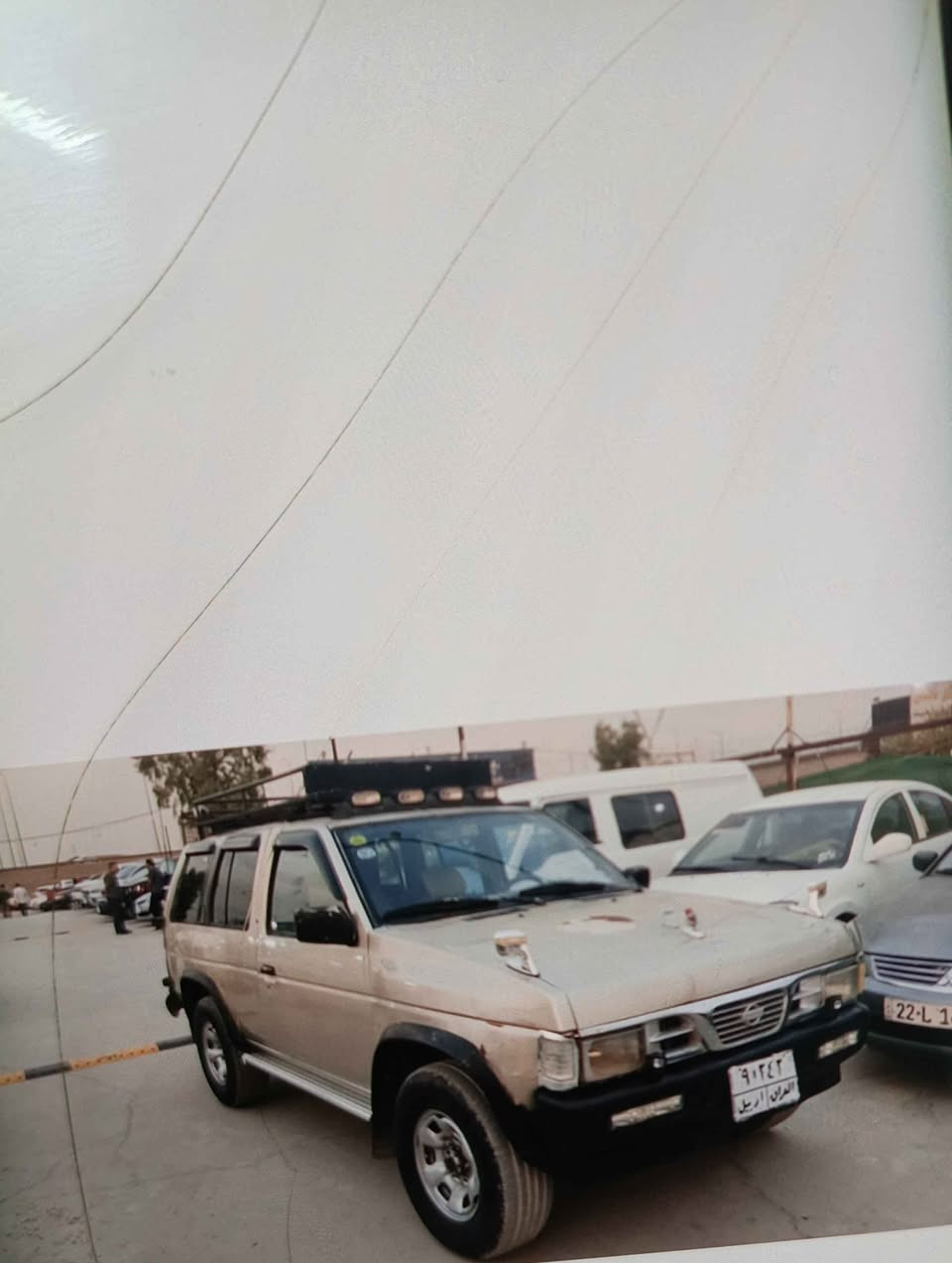 نيسان تيرانؤ مؤديل 1992كير عاديه جام كاره بايه غازو به نزينه هه موبه شه رته 10وه ره قه غرامه ى له سه ره لؤت ده كه رينمه وه وه كا له ش ده كين ،،***********شوين هه ولير 33$ أربيل, العراق
