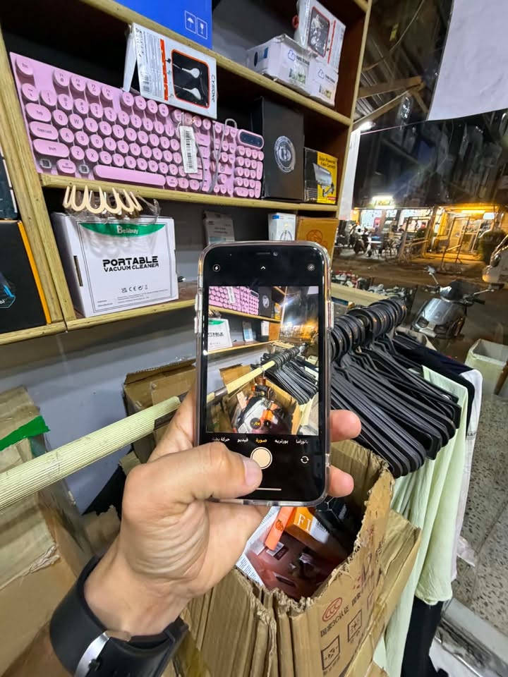 ايفون 11 لون أحمر ذاكره 128 بطاريه 86 الجهاز فقط مستبدل بطاريه تفصيخ ومبدله شاشه تفصيخ باقي الجهاز كلشي شغال كلش نظيف كامره صوت اتصال اللمس كلشي شغال وع فحص سعر الجهاز 170 وبي مجال بسيط العنوان بغداد المنصور رقم بي واتساب *********** وموجود ع خاص
