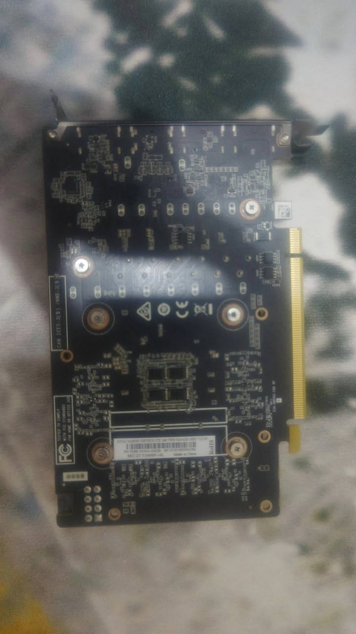 كرت شاشة GTX 1660 العادي 6bg vram سعره 160
كرت شاشة مستعمل ونظافته مبينة بالصور وحرارته كلش زين يعني ما شفته فد يوم عبر 70 حتى ورة لعب ساعات 
سعره 160 الف


**إذا كنت صاحب هذا الإعلان وتريد حذفه لأي سبب، رجاءا أرسل رسالة إلى الدعم الفني**