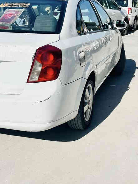 السلام عليكم اوبترا للبيع السياره خير من الله شركه العامه تخم تايرات جديد دوشمه مال الشركه الابلادي كير مكينه خير من الله تبريد بارد تدفئه بيه طخه بل جاملك بجهه السايق السياره ومصبوغه عام للجماليه فقط السياره مديل 2012 عارضه 70$ وبيه مجال للطيبين رقم الهاتف ***********
