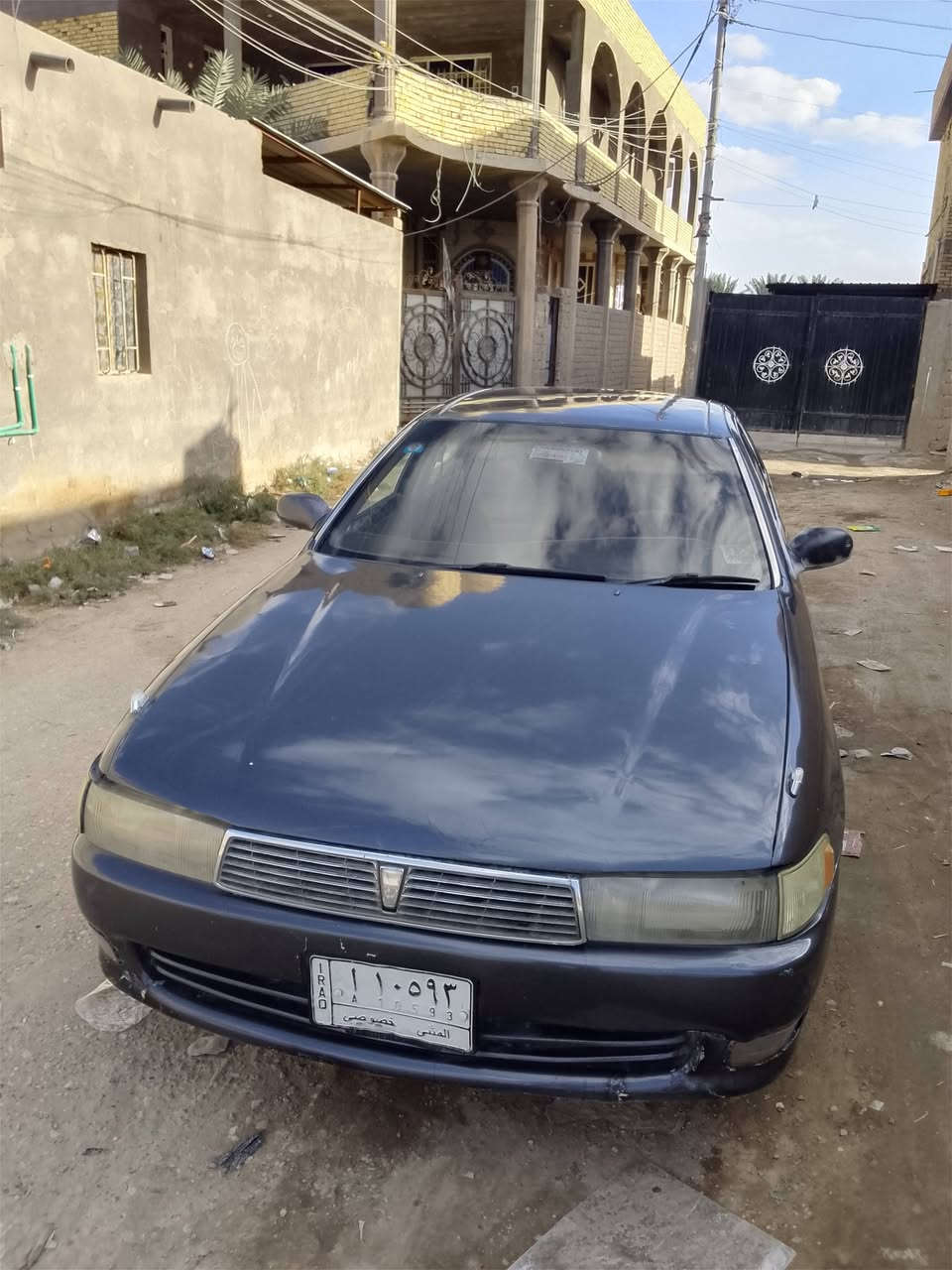 السلام عليكم سياره كرسته توها معمره مكينه وكير جدد نفخ مكفوله من الكص والنقل  حداده مكفوله من الطول الطول بيها ضربه بالصندوك السعر ٤٣ العنوان:  البصره القرنه بني منصور الاستفسار للاتصال الرقم:   ***********
