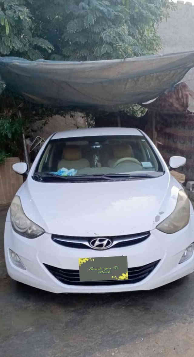 السلام عليكم… 
 النترا خليجي موديل 2013 محرك 1800 دوش المرغوب  . 
 بدون مواصفات .
السيارة مكفولة من الصبغ والمعجون ماعدا كم بارد 
السعر ((  120 )) وبيها مجال قليل جدا
مكان السيارة محافظة كربلاء المقدسة
***********
