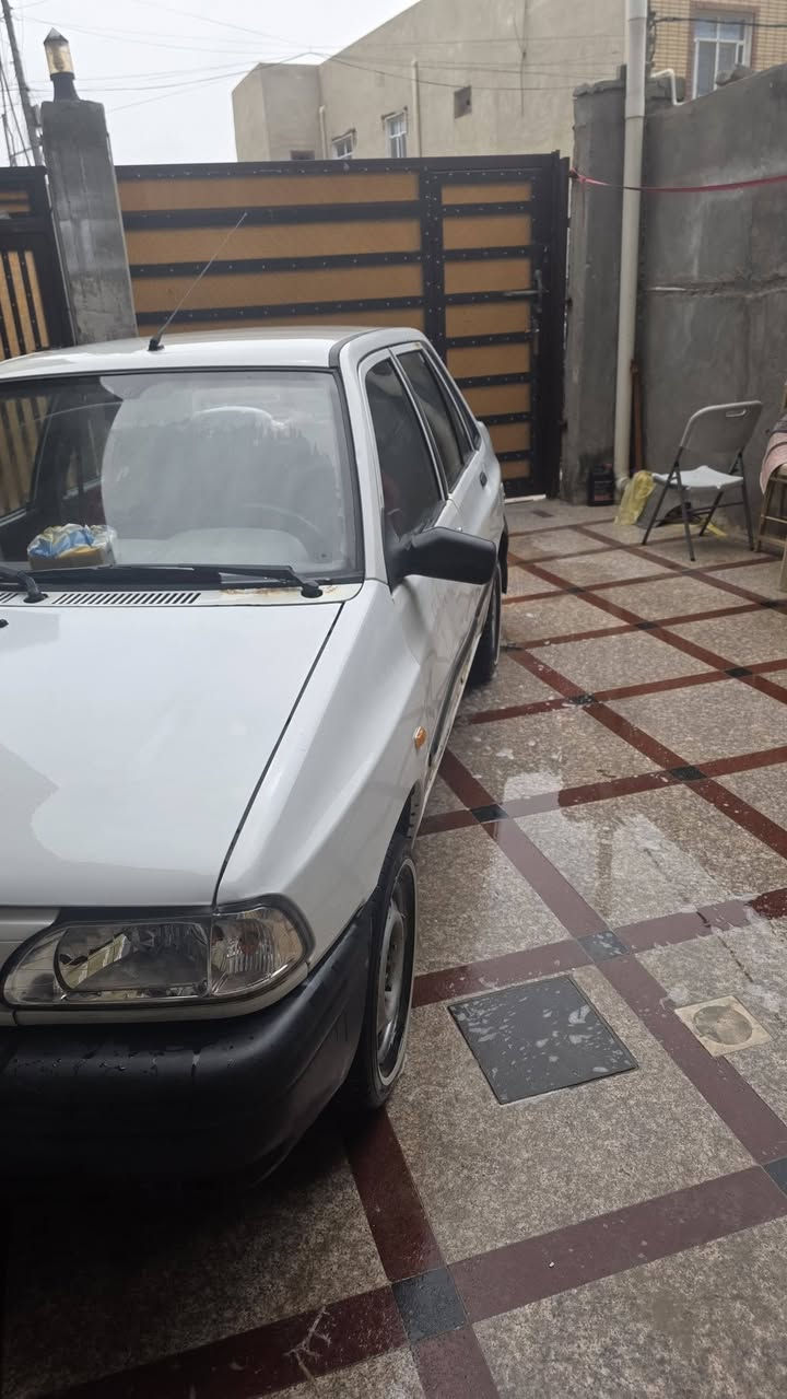 سلام عليكم .
سايبا مديل 2015
لون ابيض بصره مرحله وكامله للسنويه 27
مكينه وكير جدد 
تبريد غير شغال
بيها خياسات بلصندوك وبلبيبان 
سعر ٢٥ 
مكاني بصره مطيحه
***********
متواجد واتساب
