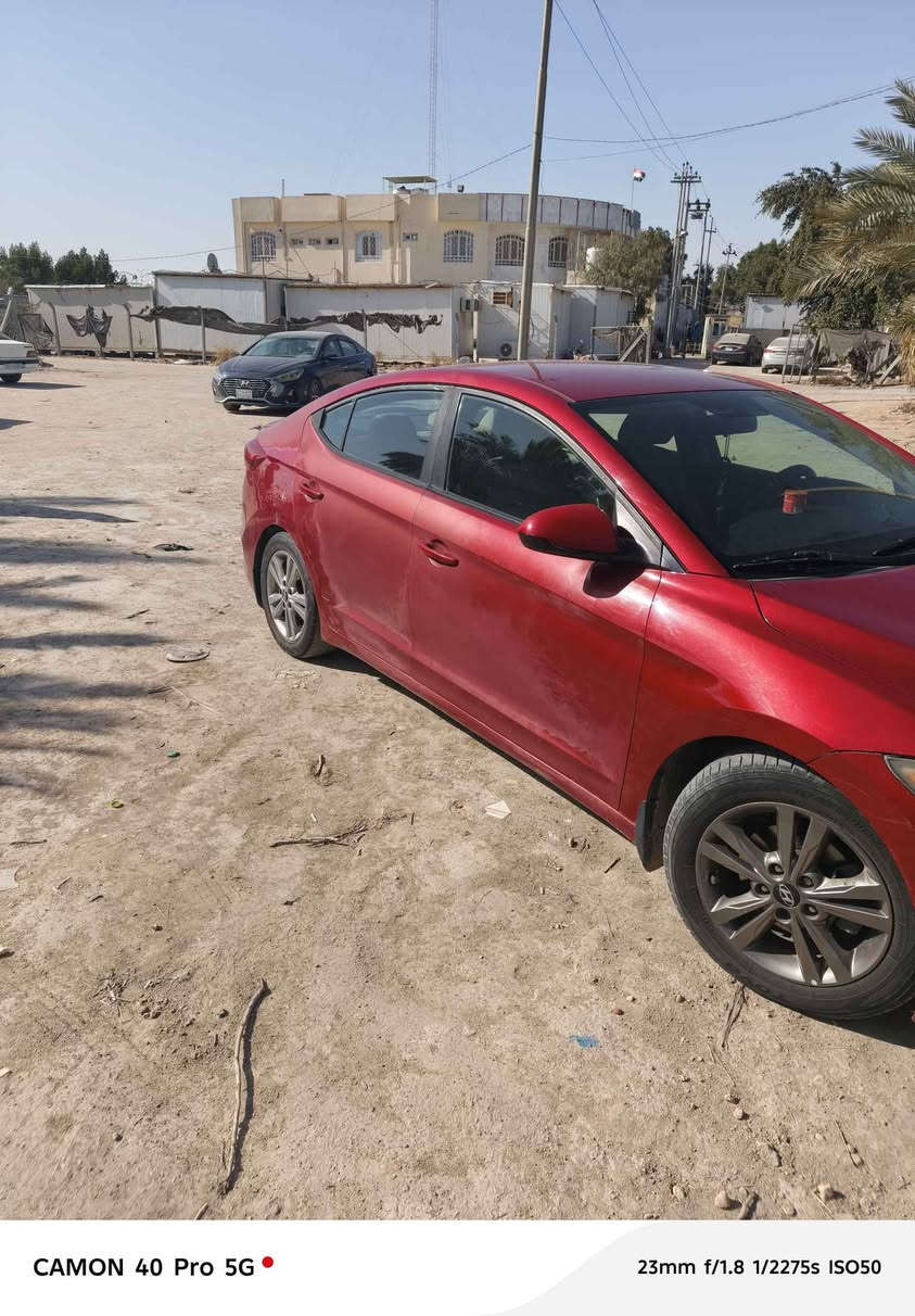 النترا امريكي ماروني
دواخل بيجي
مكينة ٢٠٠٠ دوش
رقم إنكليزي بأسمي 
موديل ٢٠١٧
السيارة جاهزة من كلشي
كير مكينة حدادية 
تبريد تدفئة كلة شغال
حادثها الداير مال التاير الورة
وباب خلفي عكس السايق 
السيارة بعد احلى من للصور
مكان السيارة النجف
السيارة ١١٥ وبيها مجال ان شاء الله
*********** Singapore
