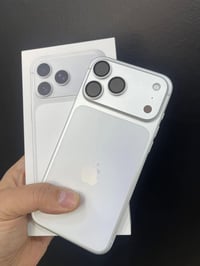 آيفون ١٧ برو ماكس • داخل الضمان • بطارية ١٠٠