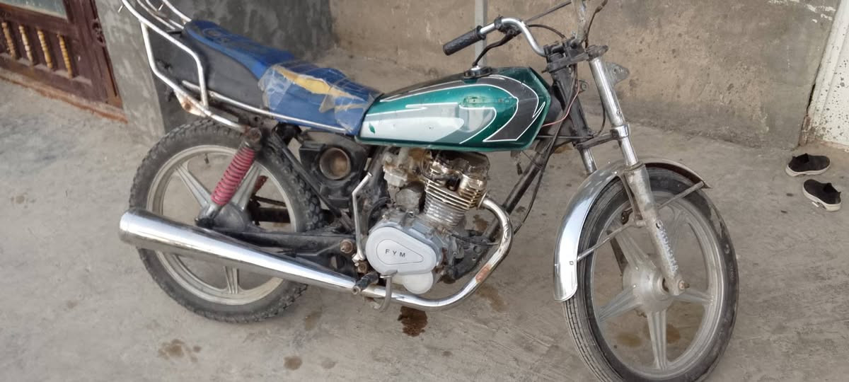 سلام عليكم خل الفقير يعيش دراجه فيوم ايراني 2008كلك كلك كلك مكفوله من سرقه وعشائر سعر 190ابو 150لا طبلي ترهم مراوس شعندك عادي مكاني بابل الحله الحصوه هاذا رقمي***********
