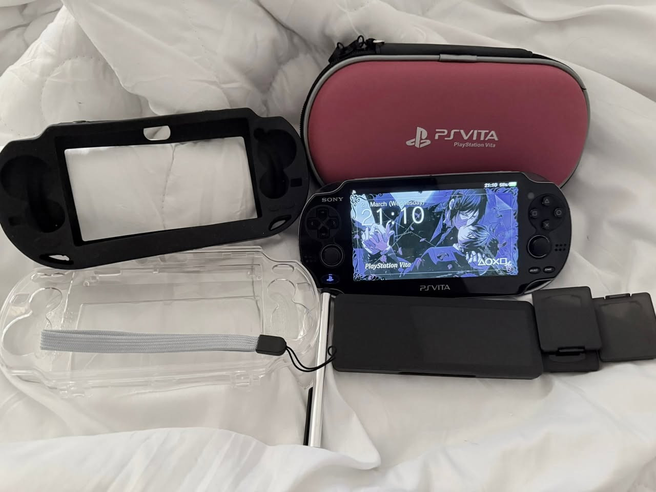 جهاز PS VITA موديل OLED الجيل الاول
جهاز نظيف من كل النواحي ومهكر بس من ورة بيه اثار مال ستكرز متاثر على الجهاز
حجم الميموري كارد 32

-العيب الوحيد بالجهاز انو الميموري كارد مالته قليلة وموضحة بالصورة يحتاجلة ميموري كارد جديدة

يجي وياه ملحقاته
ثنين حافضة وحدة سيليكون ولثانية crystal 
حافضة للكاردات 10in1
حافضة كاردات صغيرة 3
وقلم touch
hand strap


**إذا كنت صاحب هذا الإعلان وتريد حذفه لأي سبب، رجاءا أرسل رسالة إلى الدعم الفني**