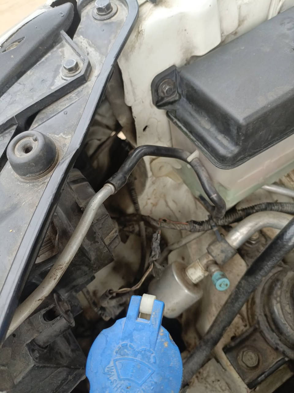 السلام وعليكم كيا سورنتو خليجي فول عده البصمه موديل 12 بيه ضربه بل جامرلغ عكس السايق ابدل شركه مكينه 6   7 راكب 3 قطع تبريد بس المكينه ابدل بيه رواجز بس لا تنقيص ولا اتبخر السعر 140 / ***********  امراوس هم ترهم بؤ اغل منه لن محتاج الفرق امري شفط او اشاير بل امري
