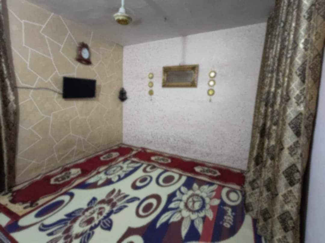 دار للبيع مساحة 200 طابق و نصف العنوان الحسينية مسقط سعر 75  ***********
