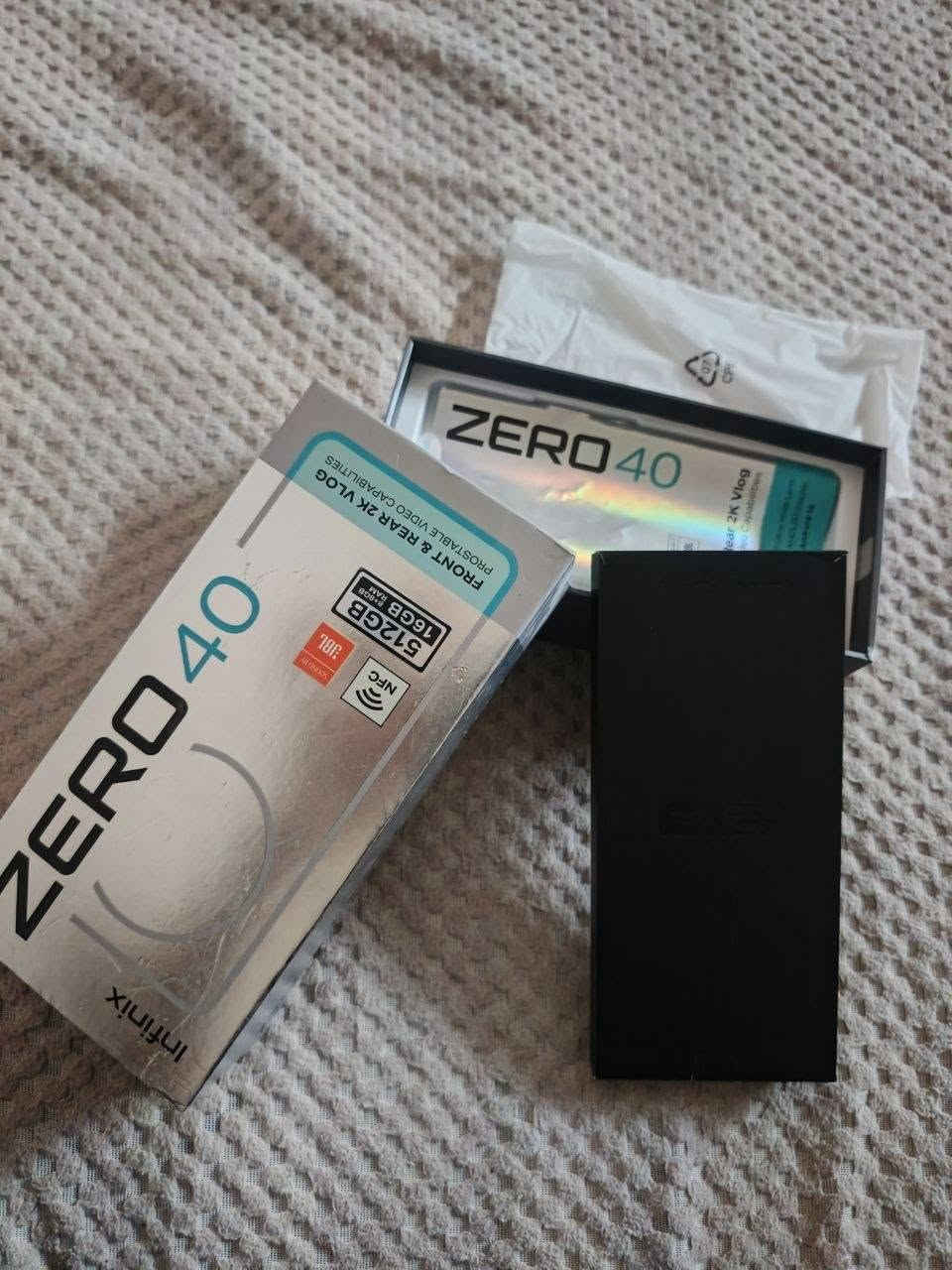 السلام عليكم
للبيع
infinx zero 40 4G
انفنكس زيرو اربعين فور جي
كامره اماميه 108MK
والخلفيه 50MK
ذاكره 512
والعشوائيه 8+8
بطاريه 5000
وبمعالج قوي جدا
الجهاز نضيف جدا واستخدام شخصي وقليل مع كامل ملحقاته
كارتونه + شاحنه الاصليه 
الجهاز مداخل اي صيانه ولا مبدل بي شي ع (الفحص) 
المراوس ب 11 عادي او برو ماكس حسب القناعه . 
***********
