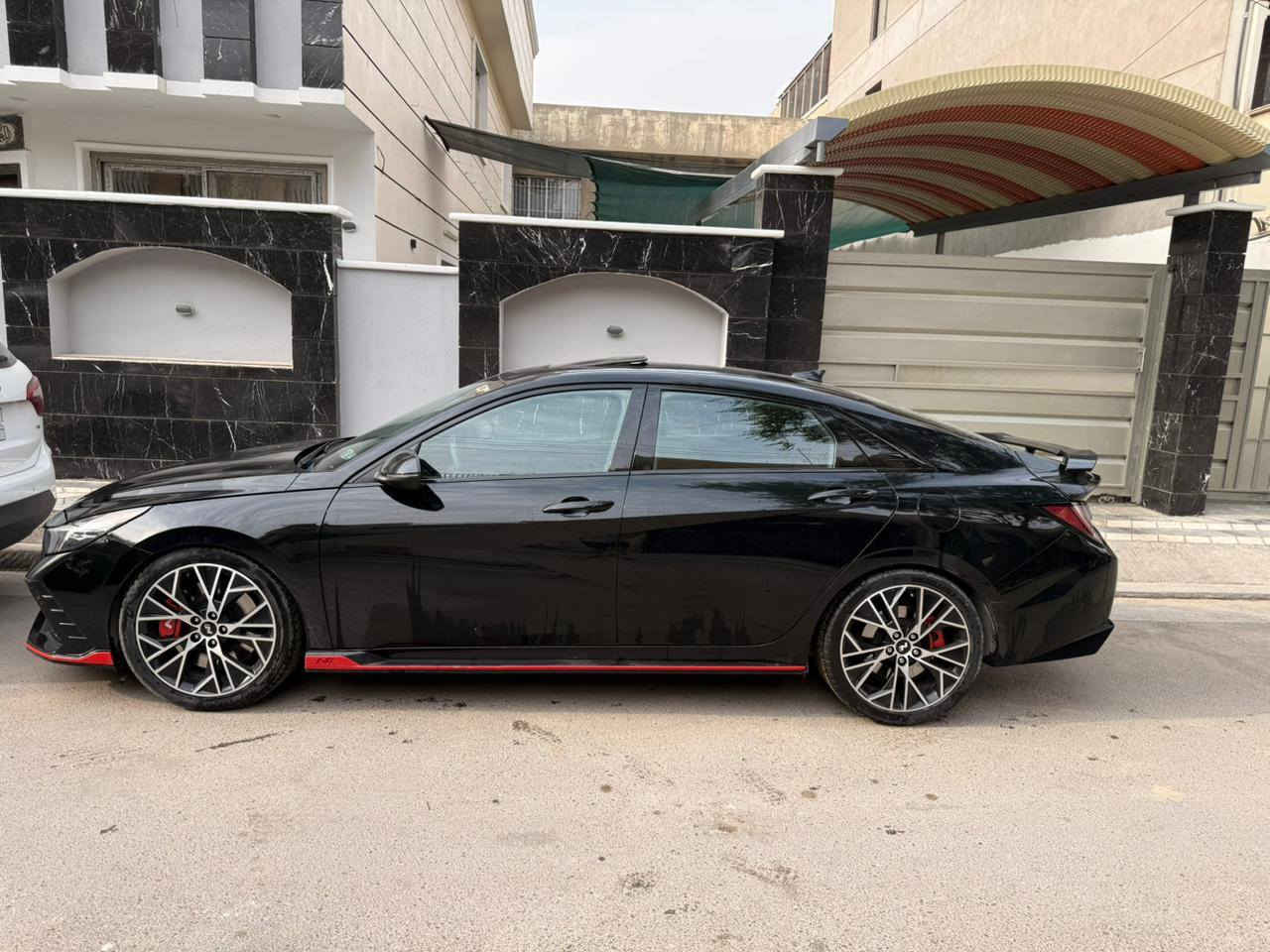 بسم الله الرحمن الرحيم
Hyundai Elentra N 2022
ماشيه 54 الف كيلو فقط ❤️‍🔥
❌المحرك 2000 تيربو  ☠️❌

المواصفات:❤️‍🔥N 

_كير اوتماتيك 8 نمر دبل كلچ DCT 

_كشن حضن 

_كشن علامة N

_كشنات كنتاره وجلد N

_سلايد روف 

_اناره داخليه 👌🏻٢٤ لون

_تحكم ستيرن نورمال وسبورت

_تحكم دبلات نورمال وسبورت

_ابواب بصمة

_بصمة تشغيل 

_شحن وايرلس

_شاشة متصله 

_كاميرا

_نظام صوت _𝐁𝐎𝐒𝐒

_اشارة ترحيب

_اشارة مرايا

_اوتو ستوب

_نقطة عمياء

_تحديد سرعة

_تحديد مسار

_رادار امامي 

_رادار جانبي 

_رادار خلفي 

_حساسات جانبي 

_حساسات خلفي

_نظام _ 𝐍𝐎𝐑𝐌𝐀𝐋

_نظام _ 𝐒𝐏𝐎𝐑𝐓

_نظام _ N🚀

_نظام _NGS☠️🩶

_كشنات هيتر

_ستيرن هيتر

_صندوق ذكي

_لايتات ليد 4 عدسات زينون

_بگلايت ليد

 

صور الحادث مرفقة بالمنشور
السعر 180  بي مجال 

مكان السياره بغداد السيدية
هاتف  ***********
