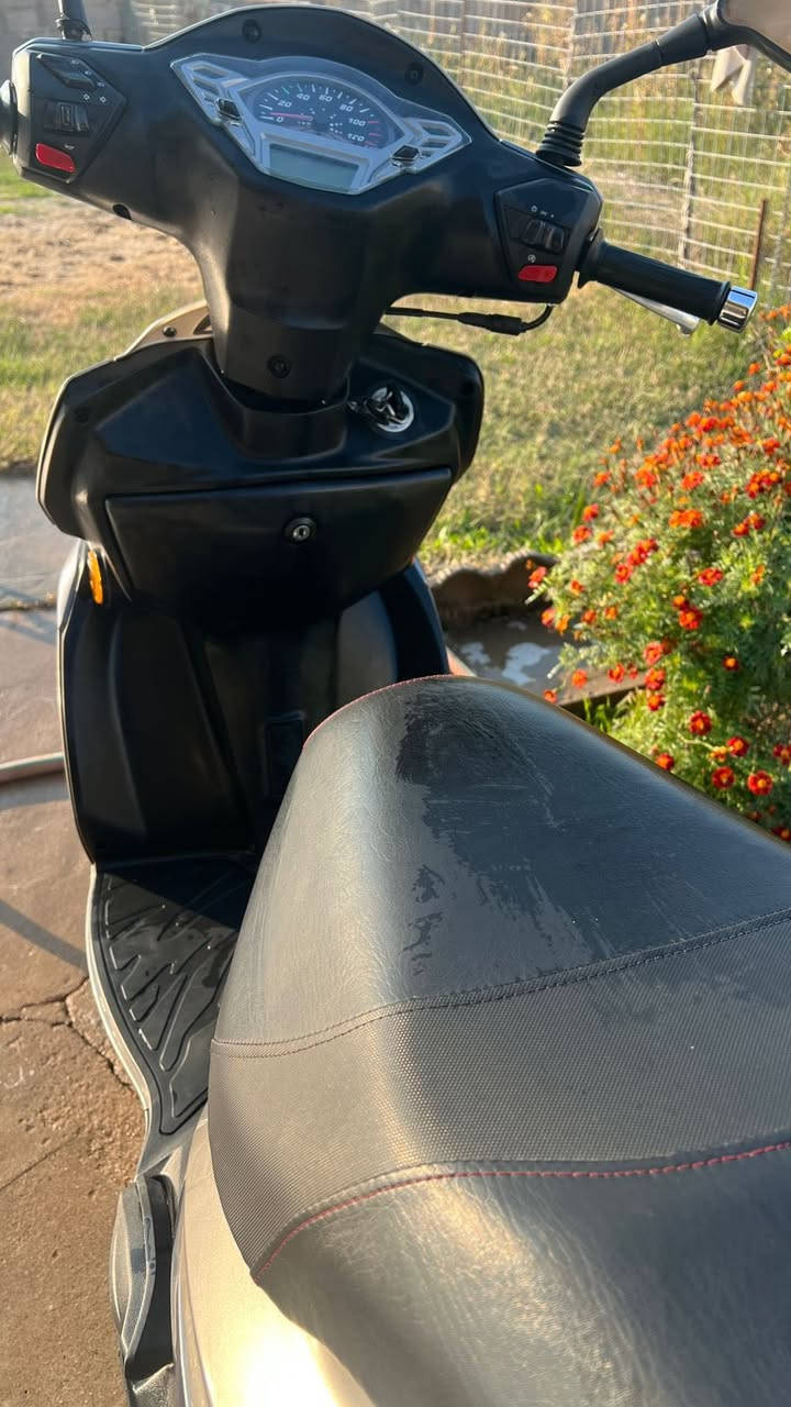 هاوجي vr150
مرقم كامل  رقم الانكليزي 
نضافه 95%
تحويل ثاني يوم 
واتساب ***********
