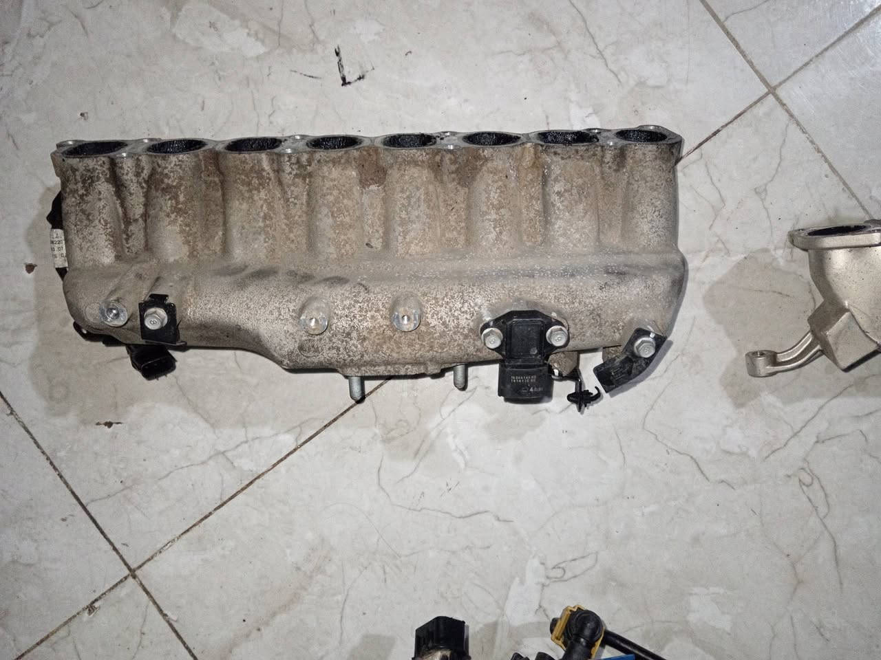 السلام عليكم شباب غراض مسكر مجول بيهن مال ستاركس وبيهن مال بنكو كلهن مال كصة شاهد الله انه فاتحهن كلمن وسعرة مكاني بصرة دور الشرطة ***********
