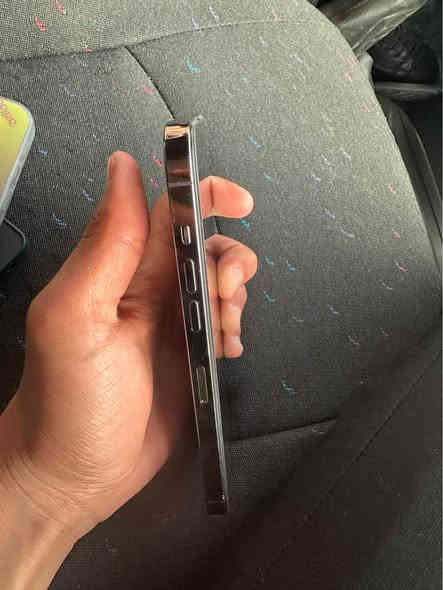 السلام عليكم 
للبيع ايفون 14برو ماكس
ذاكره 256 
دبل سيمكارت ZA
بطاريه 86 بلادي شرط 
الجهاز فول نضافه ومابي اي عيب كلشي شرط
فقط مبدل شاشه GX فول مرتبه وحلوه ومابي اي عيب فيس ايدي كامل كلشي شغال
وبشرط شخط مابي ونضيف ومرتب 
السعر 650 وبي مجال قليل 
موجود خاص وهذ رقمي *********** كركوك
