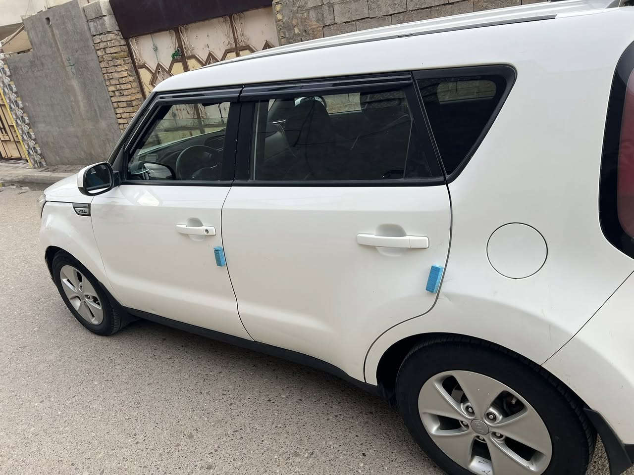 كيا صول للبيع موديل 2016 امريكي
حجم المحرك 1600
رقم بغداد  تحويل ثاني يوم
سونر مرفق بالصور
تحكم ستيرن 
سيارة جاهزة 
السعر117 
وبيهة مجال .. العنوان : صلاح الدين/ بلد
***********
