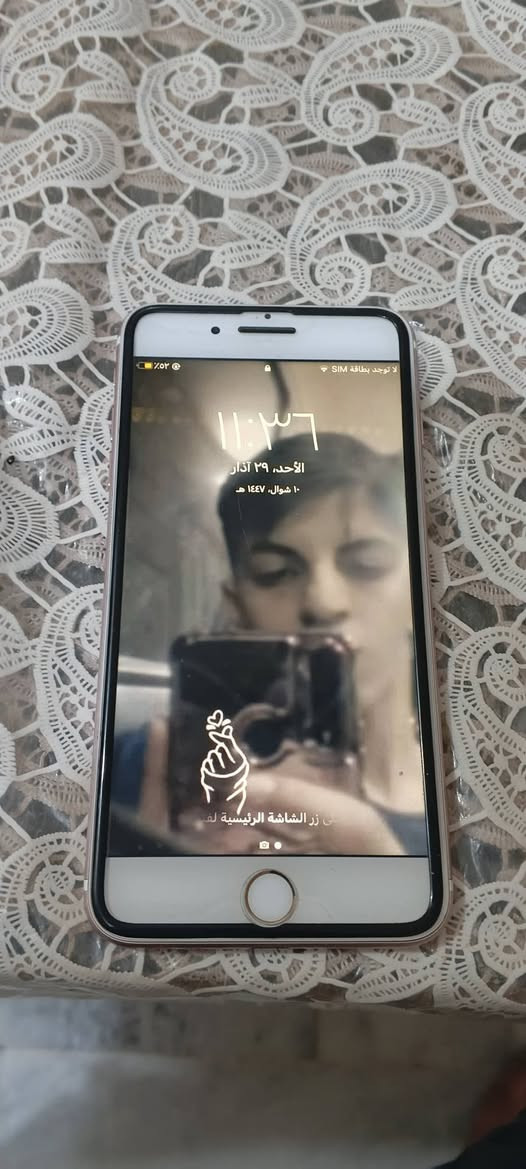 سلام عليكم جهاز ايفون 7 بالص افكر 128 تضيف حلو وجهاز كس ار عوزه شاشه مقفول ايكلود ***********
