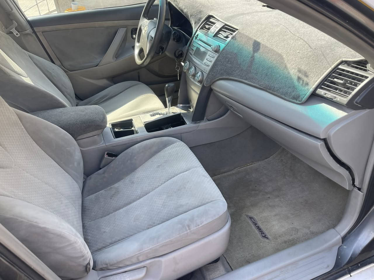 سلام عليكم
كامري موديل 2009 ادوات ادوات ادوات مكفولة من الكص والضربة القوية لونه فيلي مصبوغة ابيض تغير لون فقط 
حداديه نص 
الكهرباء كله شغاله
تبريد شغال
تاير 80/100
كير مكفول المحرك تبخير فقط 
غرفته الداخليه 90/100 نضيفة وكلشي بداخله شغال
كشن السايق كهربائي شغال بل كامل 
سعره 25 ورقة بيه مجال قليل اعتذر عن المراوس والاقساط ***********
