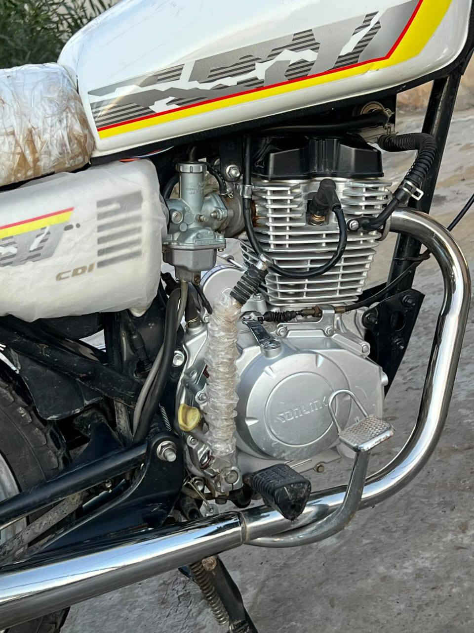 السلام عليكم دراجه سيفان موديل 24 اوراق كامله محرك 200 المكان ديالى بعقوبه القدس السعر675 وبيها مجال والاستفسار على رقم الهاتف***********
