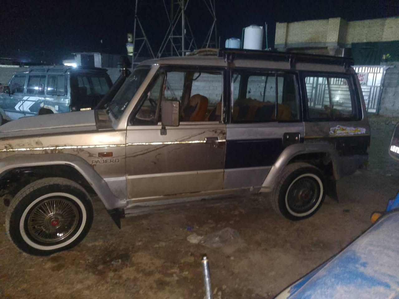 سلام عليكم باجيرو البيع ديل 90رقم بصره نكليزي مكينه وكير بطه خير من الله تعمير جديد وكرباياته عوزه ترتيب توشمه جديده السعر 35وبيه مجال الطيبين مكاني بغداد رقم تليفون ***********بس وتساب موجود وشعدك مراوس دز
