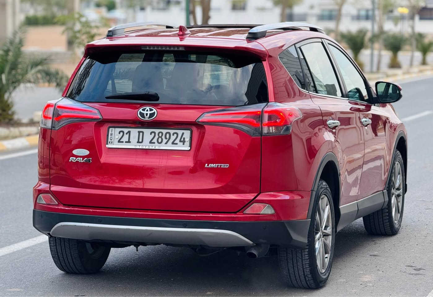 سلام وعليكم 
راف فور 2017 
فول 1/1 لمتدد 
حساس امامي خلفي حانبي
كامره امامي خلفي جانبي 
حجر رادار شركه 
بدون ارباك 
كشنات جلد كهرباء تدفئه
ماشيه 66 
الرقم : سليمانيه بسمي 
الحادث : الباب الصدر امبدل بلادي 
مكفوله بدون قطره صبغ 
العنوان : بغداد / الصليخ 
السعر : 168 
اللاستفسار : *********** بغداد, العراق
