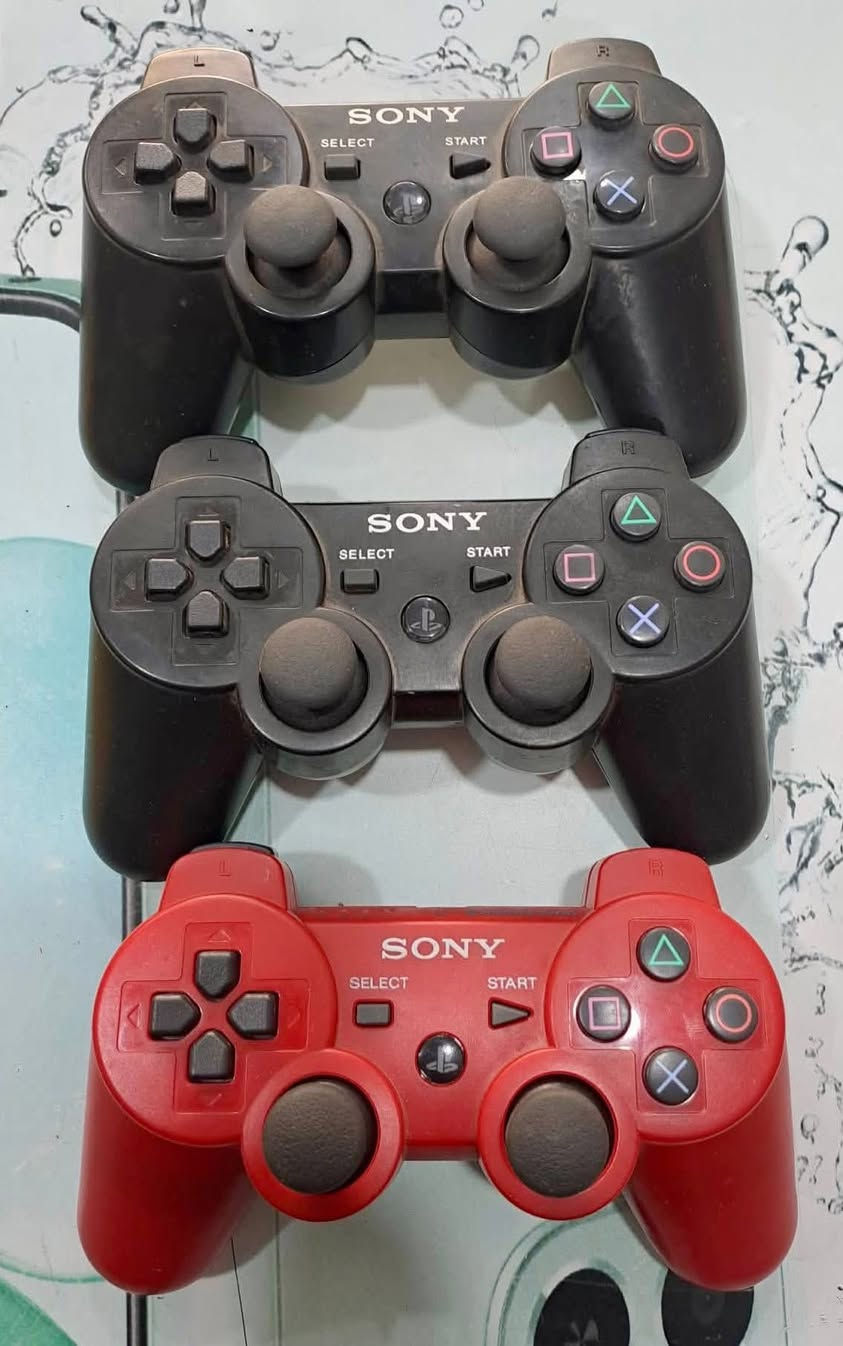 سلام عليكم بلي 3 للبيع شغال ويا كل ملحقات جوستك عد 3 ويا هارد ذاكرة 320 مليان العاب 50لعبه قويات شغال شرط الفحص  ويا التوصيل 90 الف


**إذا كنت صاحب هذا الإعلان وتريد حذفه لأي سبب، رجاءا أرسل رسالة إلى الدعم الفني**