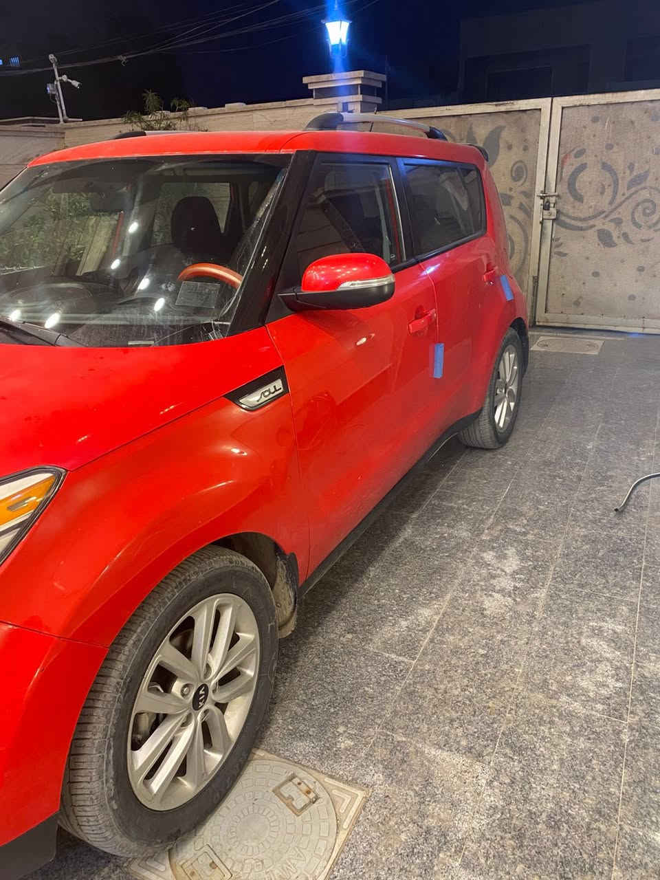 صول 2017 وارد امريكي
نص فول
مكينه 2000 
GDI 
ماشيه 51 ميل
حادثها بنيد مبدل 
ونص الدعاميه صبغ ونص الجاملغ عكس السايق
رايدها ب 122$ وبيها مجال 
العنوان بغداد 
***********
