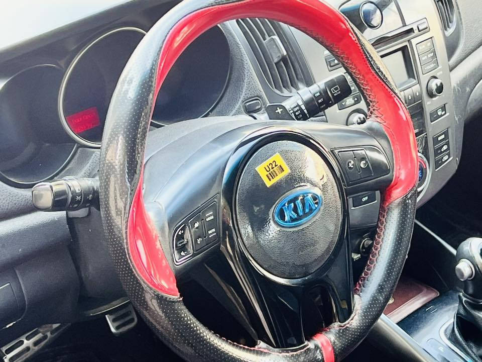 مكلف بل نشر 
للبيع سيراتو مديل 2012 
فول مواصفات  السياره رقم نينوى جديد 
الاستفسار اكثر الاتصال بل رقم

‭0776 933 2652‬
