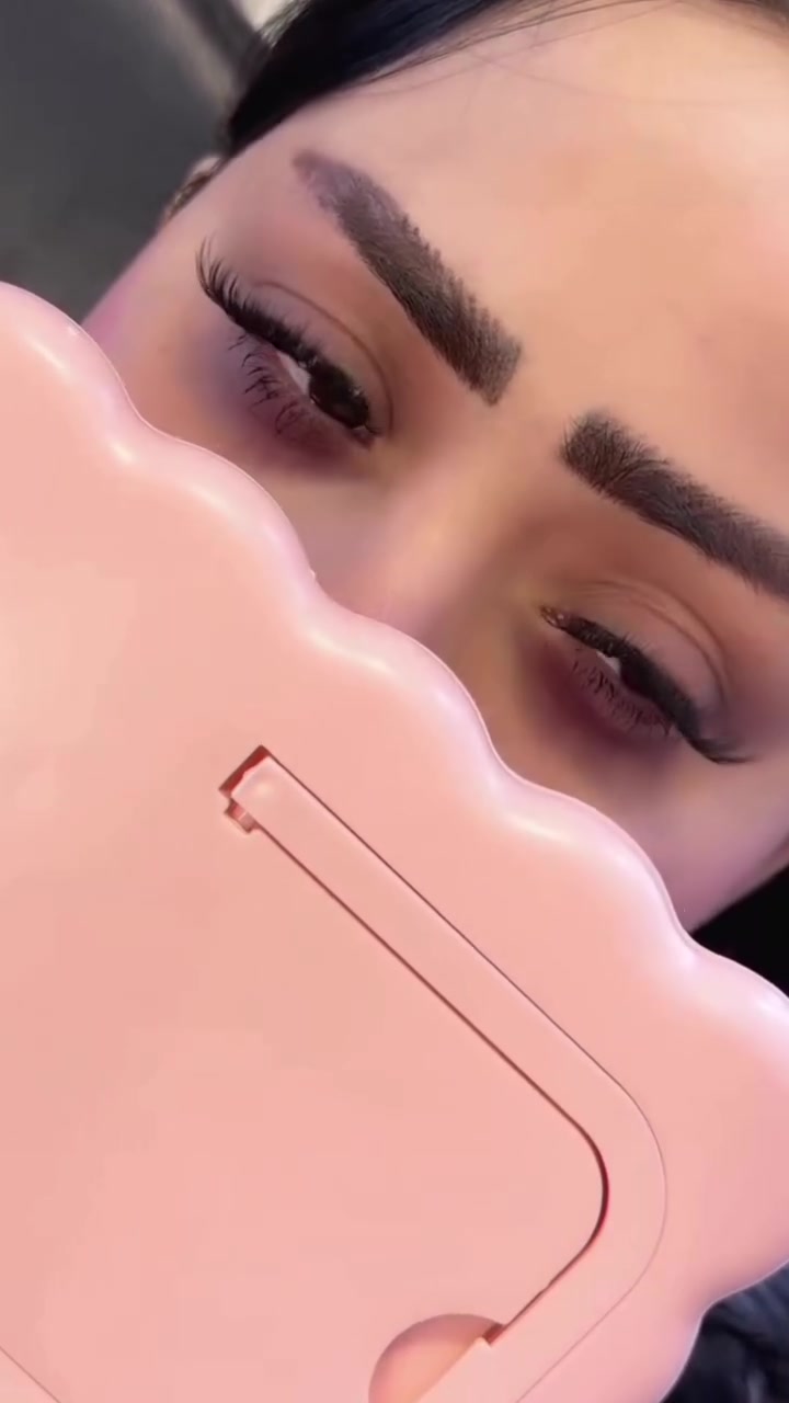 رموش شهريه حسب طلب لحكو ع عروض كربلاء الحسينيه قرب مدرسه سامراء للتواصل ***********
