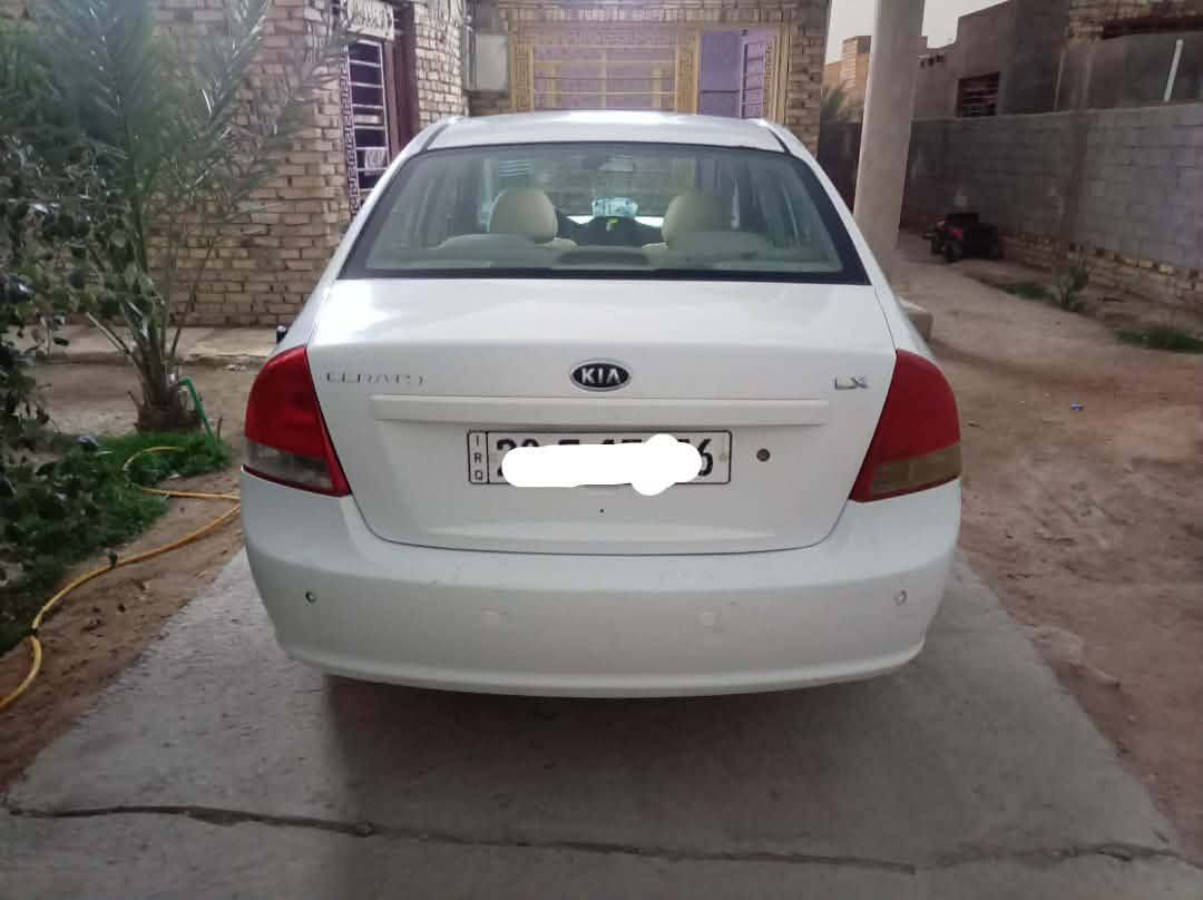 سلام عليكم أخواني سيراتو ٢٠٠٩ للبيع مكاني النجف المهتم يتصل على الرقم ***********
