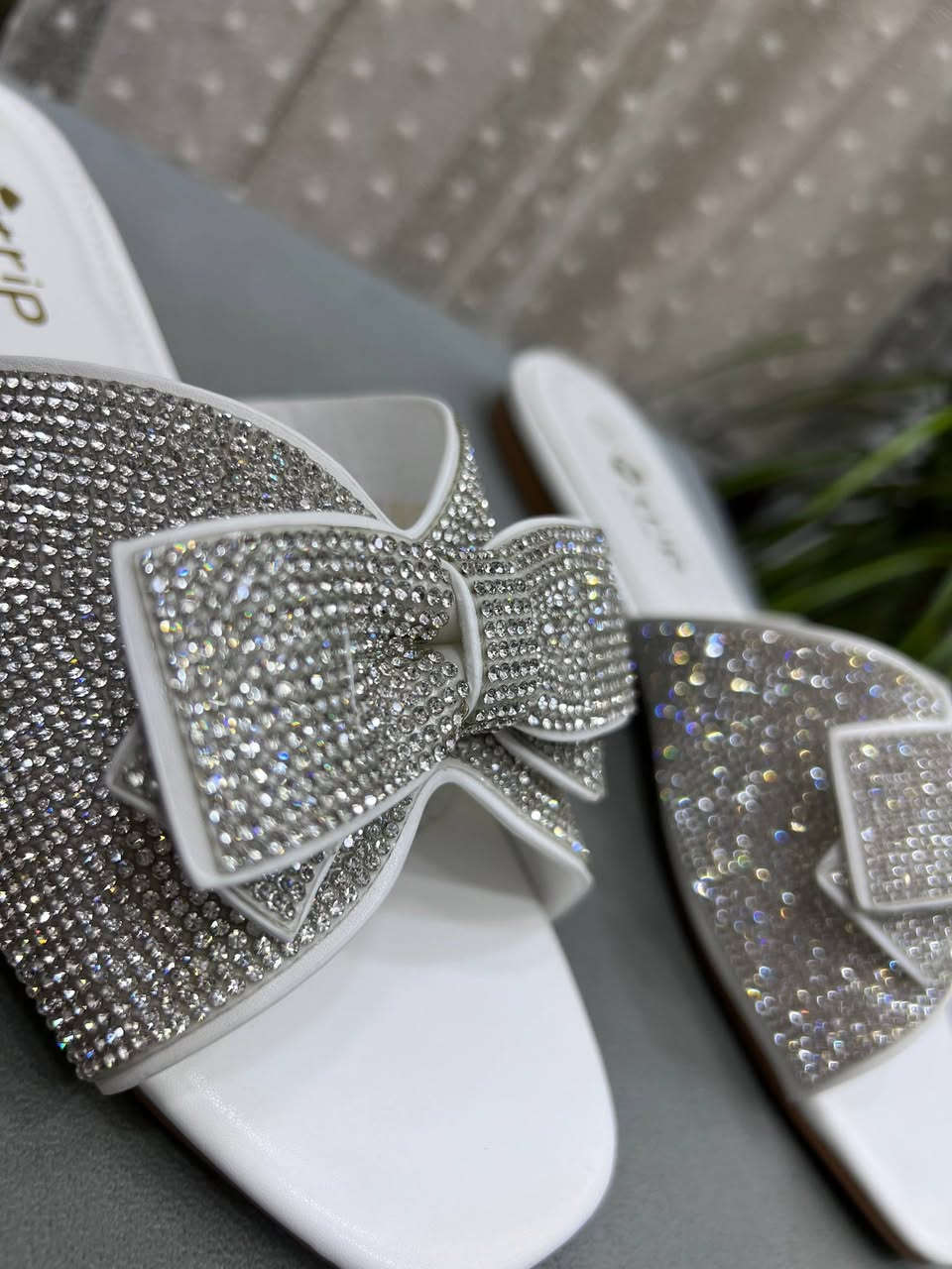 #موسم_العيد #2026 
إطلاله جميلة سليبر ماركه ❤️
فلات الوزن:صفر قياس 37-41
#توصيل كل محافظات العراق 🇮🇶


**إذا كنت صاحب هذا الإعلان وتريد حذفه لأي سبب، رجاءا أرسل رسالة إلى الدعم الفني**