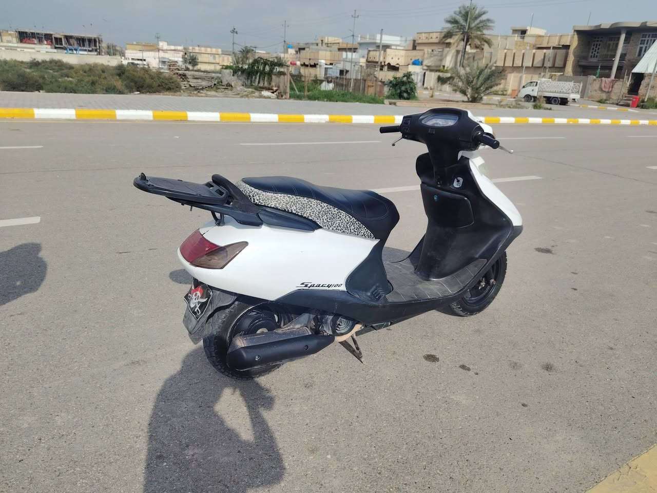 سبيسي ياباني علئ وضع البلاد مكينه ناعمه فول نعومه كفرات بلادي كابريتر بلادي كله شغال ماعوزها نقص زوج تايرات جدد مكاني داموك شراي يتصل ويدلل ***********
