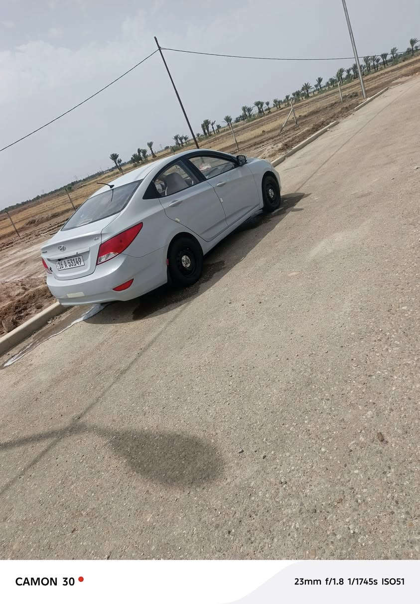 سلام عليكم اكسنت موديل 16خليجية السيارة تحكم ستيرن جهتين اشاير بل مري سيارة خير من الله رقم قادسية رقم نكليزي  محرك 1600
بسمي السيارة تحويل ثاني يوم سيارة ما متعوبة نضافة فول كل نقص ما بيهة سيارة محولبة غير الحالوب الباقي كفالة ***********
